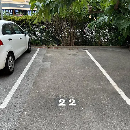 Апартаменты L Clim L Wifi L Parking Prive *